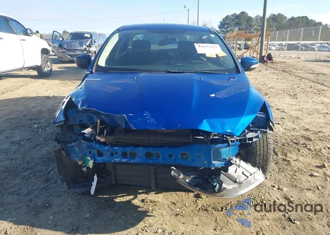 2018 Ford Focus Sel z USA, uszkodzony, nr VIN 1FADP3H28JL238222